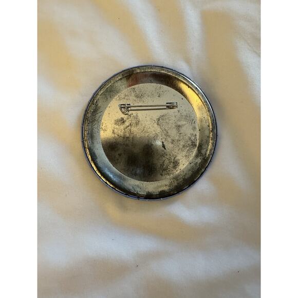 Disney Wildlife Conservation Hero Animal Kingdom Button Pin Fund - Picture 2 of 4